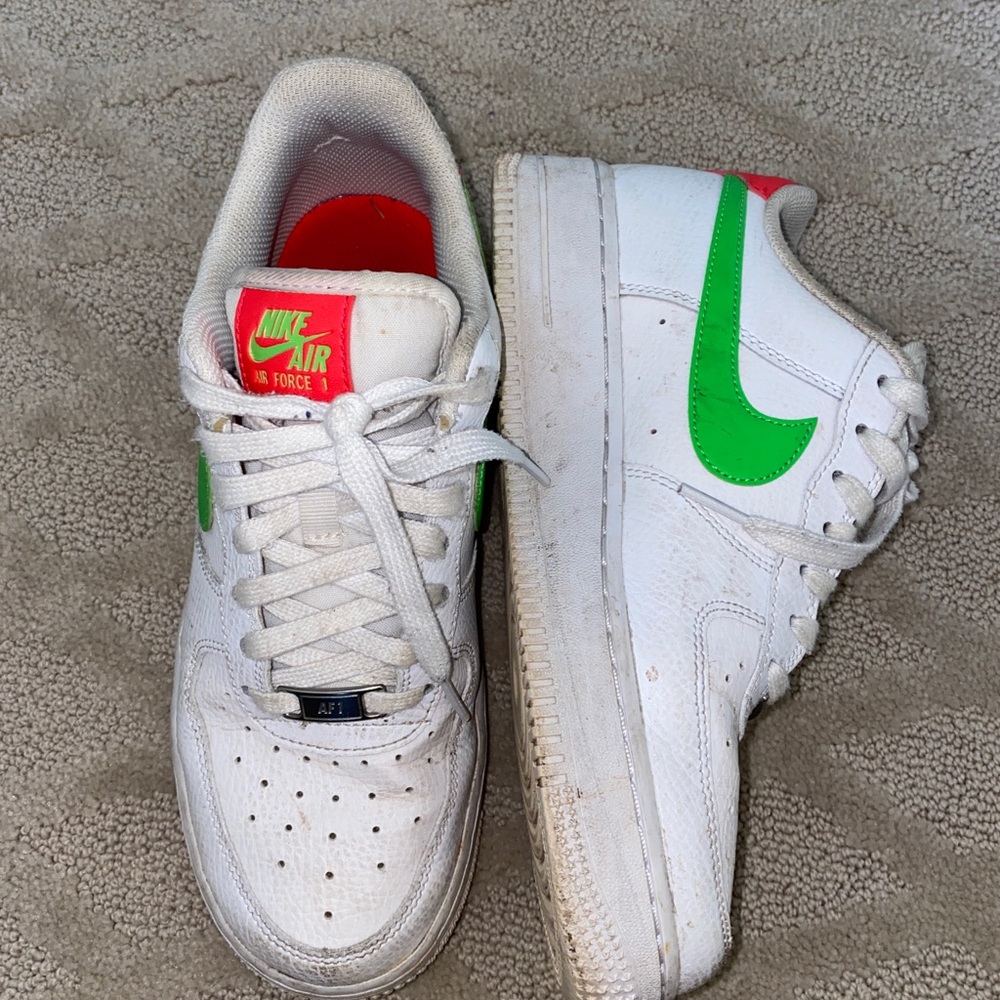NIKE WMNS AIR FORCE 1 '07 (WHITE / GREEN / PINK)